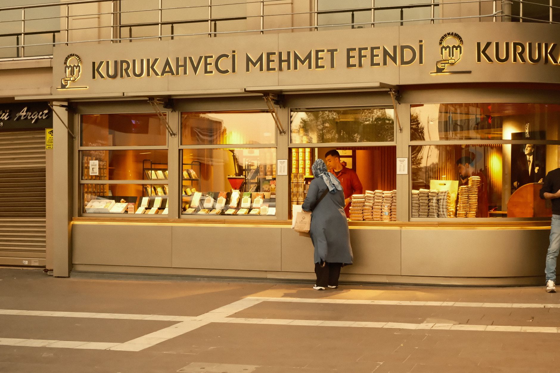 07 Gençlik Erkek Kuaförü Yerel İşletme fotoğrafı 5